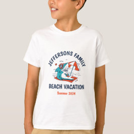 シャークカッコいいマッチングファミリートリップビーチ休暇 Tシャツ
