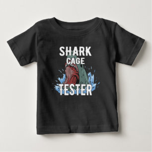シャークケージテスター – おもしろい海アドベンチャーユーモア ベビーTシャツ