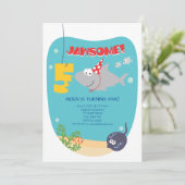 シャークバイトフィフス誕生日招待状 招待状 (スタンド正面)