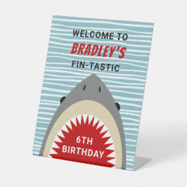 シャークバイト任意の年齢の誕生日パーティーへようこそ 台座サイン