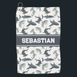 シャークパーソナライズされたゴルフタオル | ザメの水色 ゴルフタオル<br><div class="desc">ビーチスタイリッシュクラブシャークパーソナライズされたコレクションのシャークゴルフタオルでコースに滞在!白とハマーヘッドシャークの印象的な素晴らし水色のサメデザインを搭載し、このタオルははっきりした、あなたのゴルフギアに海インスパイアのtouchを追加する。クラシックのネイビーと白ストライプいのバンドはお洒落、名前や特別なメッセージでパーソナライズするためのスポットを提供し、ゴルフ愛好家のための思いやりのある贈り物である。吸収性の高品質素材を使ったデザインで、クラブや手、ゴルフボールを拭き取る際にピッタリの外観を持つ保のに最適。🌊 Why You'll Love It: ✔️白とハマーヘッドシャークの目を引く水色のサメデザイン素晴らし✔️個人touch用のカスタマイズ可能な海軍と白のスタイルバンド✔️ソフト、吸収性、耐久性のある素材✔️ゴルフバッグに簡単を取り付けるための便利なフックと来✔️ ✔️海のtouchででグリーンをを打す。🦈⛳</div>