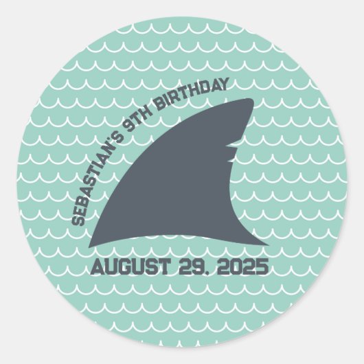 シャークパーソナライズされたフィンのシール | アクア&ホワイトウェーブ ラウンドシール (正面)