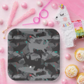 シャークブラック&ティール(緑がかった色)カモフラージパターン紙プレート ペーパープレート (パーティー)