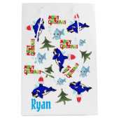 シャークメリークリスマス抱き枕 ミディアムペーパーバッグ (正面)