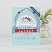 シャークライトブループールボーイフォト誕生日 招待状 (スタンド正面)