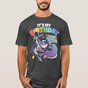 シャーク宇宙飛行士5誕生日ボーイガール5年2 Tシャツ