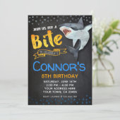 シャーク招待状、プール誕生日パーティー、Chalkboard 招待状 (スタンド正面)