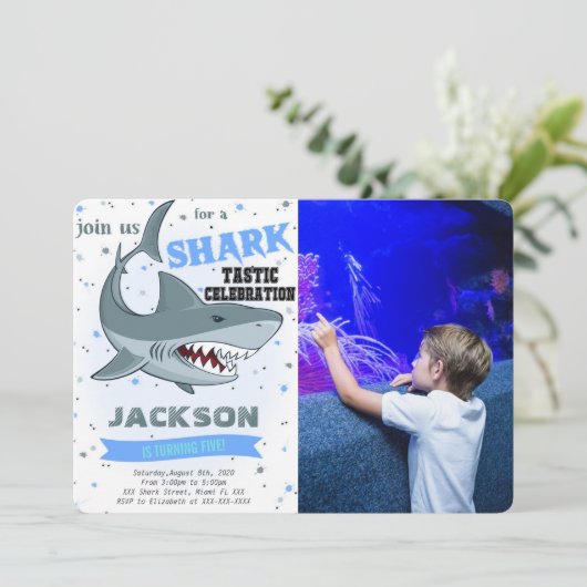 シャーク誕生日フォト招待状 招待状 (スタンド正面)