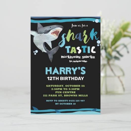 シャーク・タスティック誕生日パーティシャーク・ボーイズ・プールパーティー 招待状 (スタンド正面)