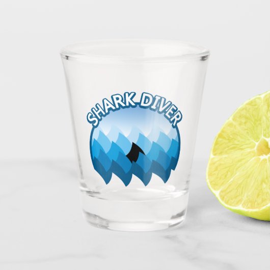 シャーク・ダイバー ショットグラス (正面)