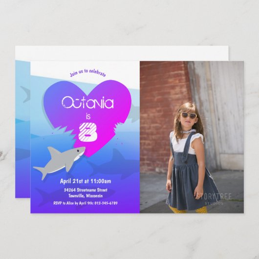 シャーク・バースデー・パーティーの写真パープル・ブルー招待状 招待状 (正面/裏面)
