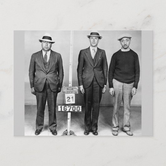 シャープな服装の男性: 1933 ポストカード (正面)