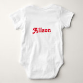 シュガープラムフェアリー タイポグラフィ アート パーソナライズ ピンク ベビーボディスーツ (裏面)