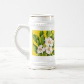 シュタインの「地上の平和」 ビールジョッキ (左)