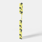 シュナウザーかわいい犬のシルエットグリッドイエロー iPhoneケース (右側面)