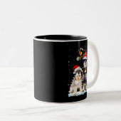 シュナウザートナディアサンタハットクリスマスライツクリスマス ツートーンマグカップ (正面右)