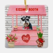 シュナウザードグバレンタインキスをするブース セラミックオーナメント (正面)