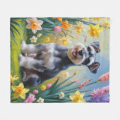 シュナウザー犬の春の花の絵画  フリースブランケット (正面(横))