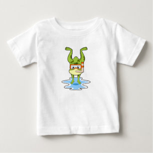 シュノーケルでダイビングをするカエル ベビーTシャツ