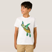 シュノーケルでダイビングをする亀 Tシャツ (正面フル)