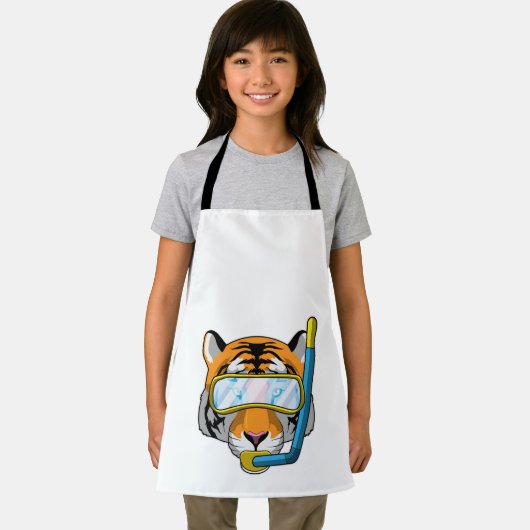 シュノーケルとダイバーとしてのタイガー エプロン (インサイチュ)