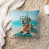 シュノーケルとフリッパーを着たゴールデンレトリバー クッション (ブランケット)