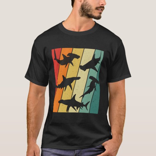 シュモクザメのささやき屋 Tシャツ (正面)