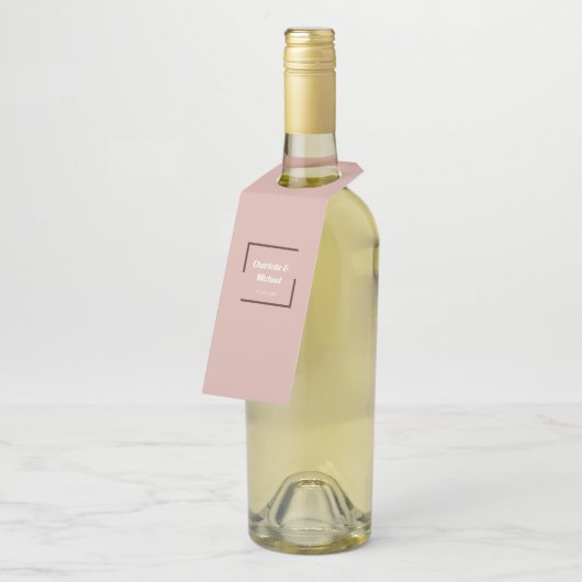 シュリッエレガントト・ダスティバラ/ウェイズ ボトルネックタグ (アングル)