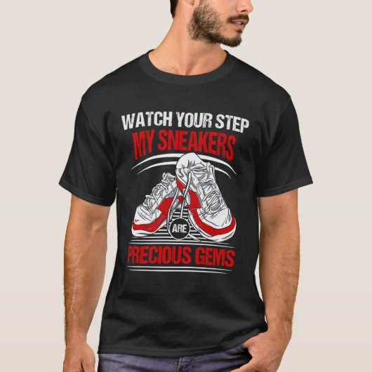 シューコレクターシューメーカーのスニーカー中毒性シューズ愛好家 Tシャツ (正面)