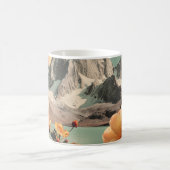 シュールな山々と花咲く風景 コーヒーマグカップ (中央)
