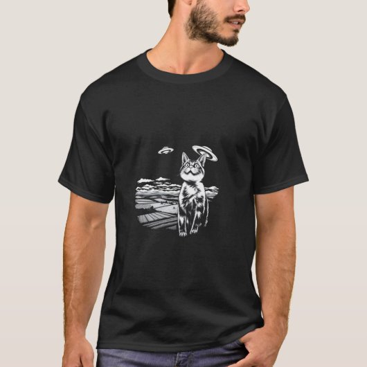 シュールな猫UFO Tシャツ (正面)