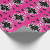 ショッキングピンクおよび黒い渦巻形の ラッピングペーパー (角)