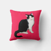 ショッキングピンクで白黒子猫猫 クッション (裏面)