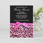 ショッキングピンクのヒョウのプリントの女の子のベビーシャワーの招待 招待状 (スタンド正面)