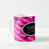 ショッキングピンクの毛及び美しい コーヒーマグカップ (正面左)