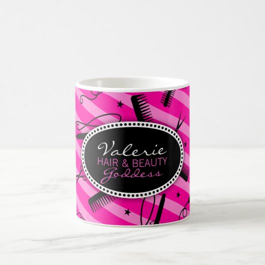 ショッキングピンクの毛及び美しい コーヒーマグカップ (中央)