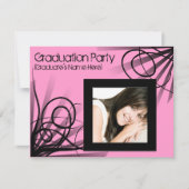 ショッキングピンクの渦巻の卒業のパーティの招待状 招待状 (正面)