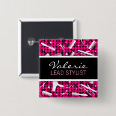 ショッキングピンクの魅力的でカスタムなヘアーサロンの名前入りの記章 缶バッジ (正面&裏面)