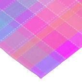 ショックピンクストライプタータンチェックプレイド テーブルクロス (アングル)