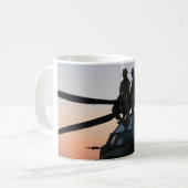 ショーを待っていること コーヒーマグカップ (正面左)