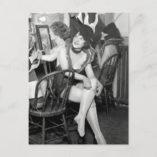 ショーガールズバックステージ, 1926 ポストカード (正面)