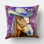 ショータイム - 馬がカウボーイの帽子をかぶったクッション クッション (裏面)