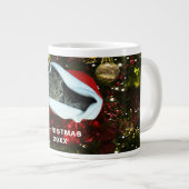 ショートヘアグレーキャットレッドサンタハットクリスマス20XX ジャンボコーヒーマグカップ (正面右)