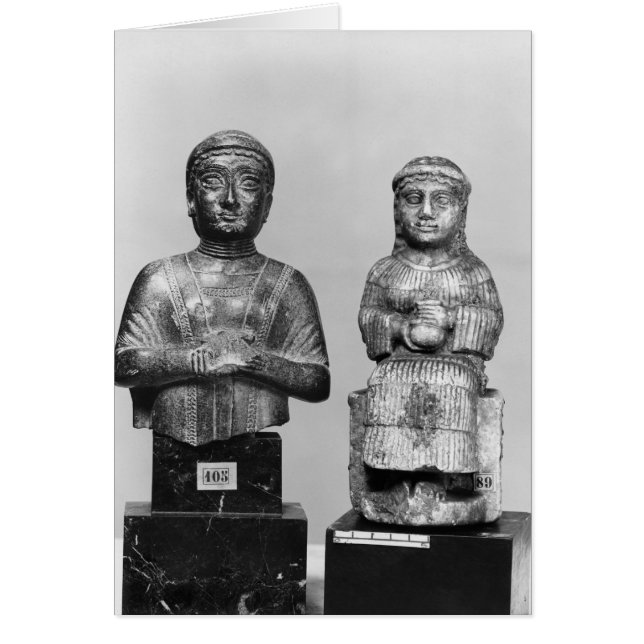 ショールを持つ女性 (正面)