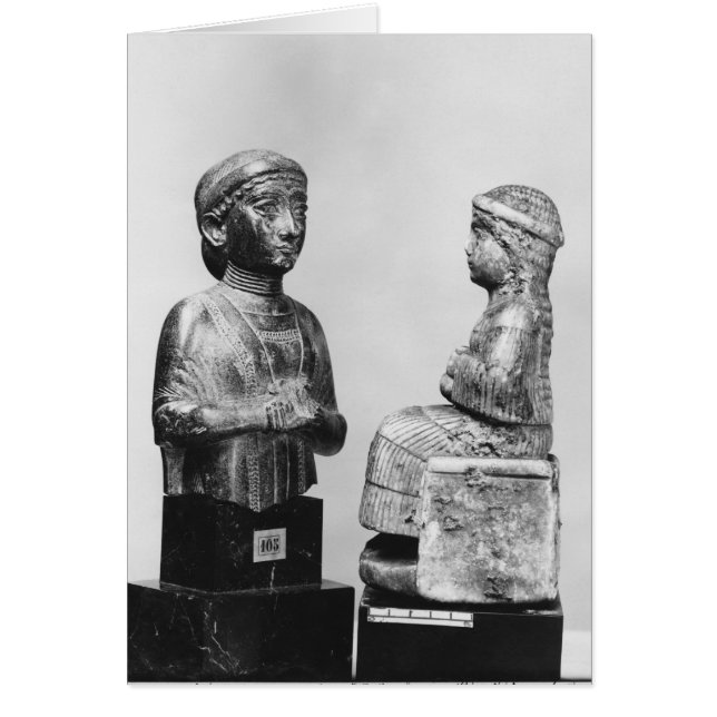 ショールを持つ女性 (正面)