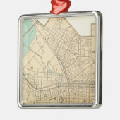 シラキュース メタルオーナメント (左)