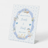 シリー・グースの華やかボウ 赤ちゃんの男の子のシャワーパーティー 台座サイン (正面)