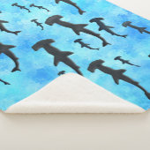 シルエットになったサメの群れ|過去記事 シェルパブランケット (3/4)