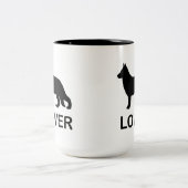 シルエットのドイツの羊飼い恋人 ツートーンマグカップ (中央)