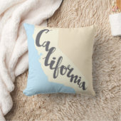 シルエットの地図が付いているカリフォルニアブラシのレタリング クッション (ブランケット)